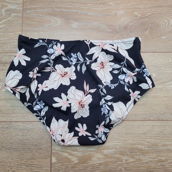 81. Sanctuary Swim bikini bottom. Size M. NWT - Picture 2 of 4